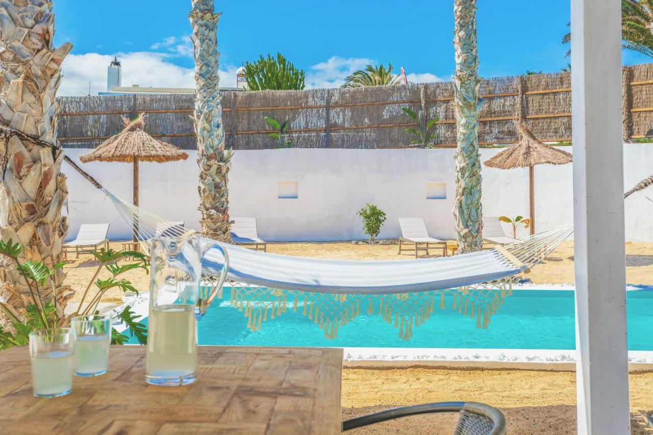 Boutique Beach Villa By Lanzarote Retreats - Private Pool - 1 Min Walk To Sea Pool Charco del Palo Exterior photo