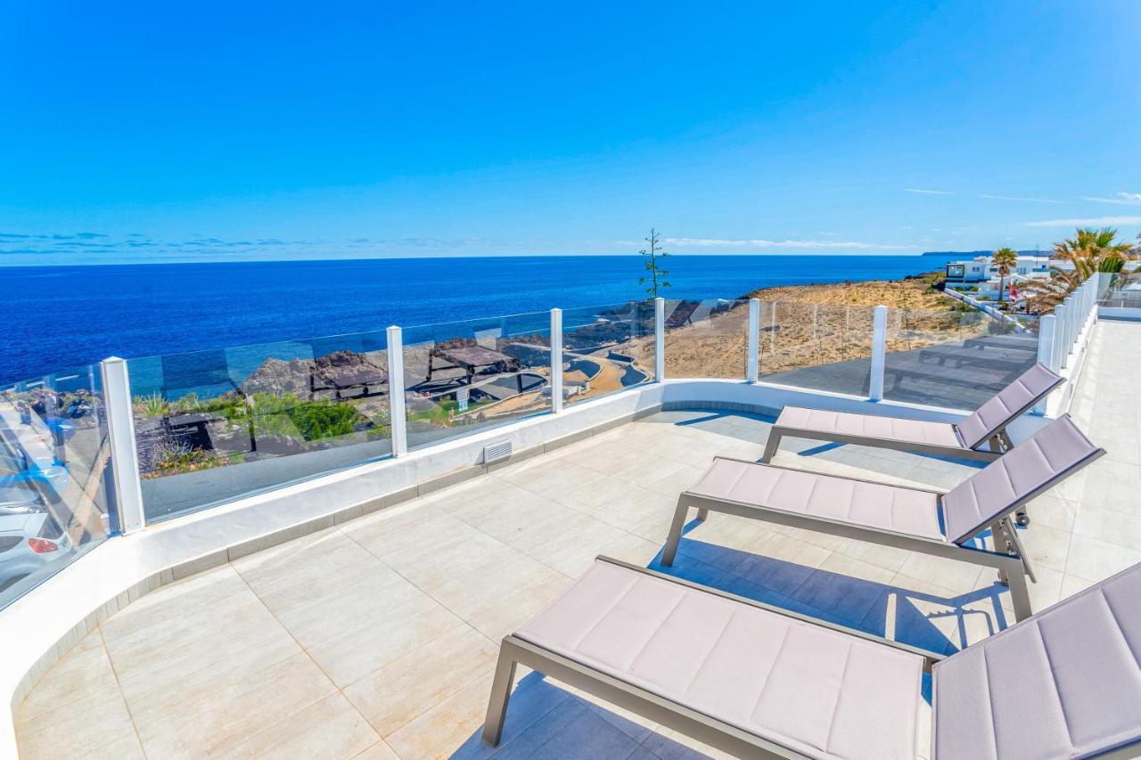 Boutique Beach Villa By Lanzarote Retreats - Private Pool - 1 Min Walk To Sea Pool Charco del Palo Exterior photo