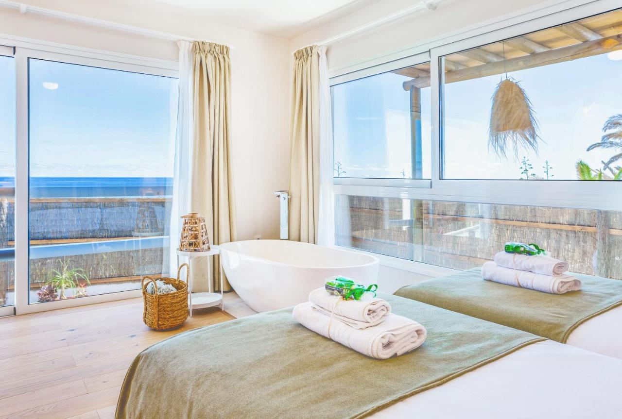 Boutique Beach Villa By Lanzarote Retreats - Private Pool - 1 Min Walk To Sea Pool Charco del Palo Exterior photo