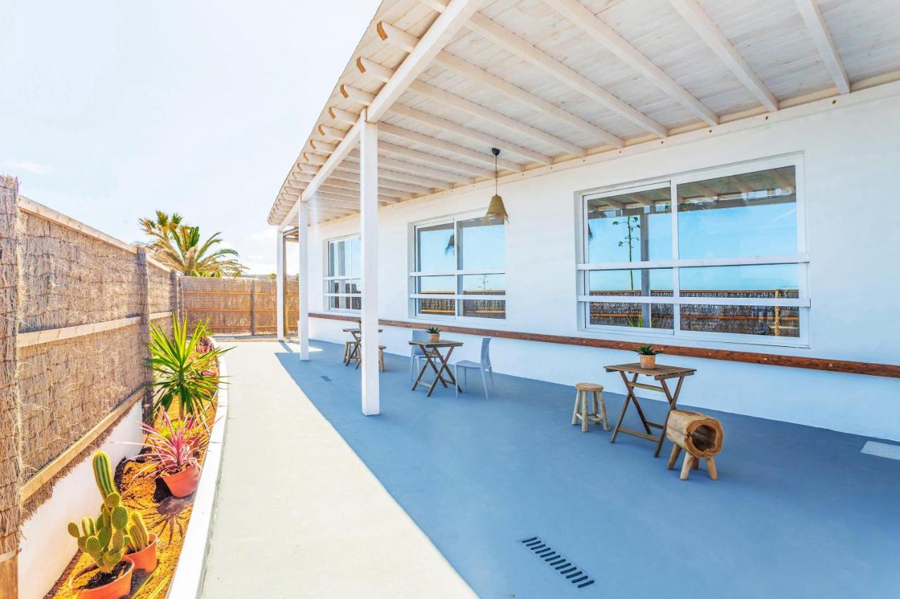 Boutique Beach Villa By Lanzarote Retreats - Private Pool - 1 Min Walk To Sea Pool Charco del Palo Exterior photo