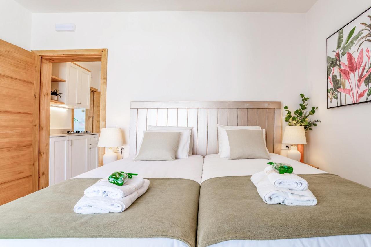 Boutique Beach Villa By Lanzarote Retreats - Private Pool - 1 Min Walk To Sea Pool Charco del Palo Exterior photo