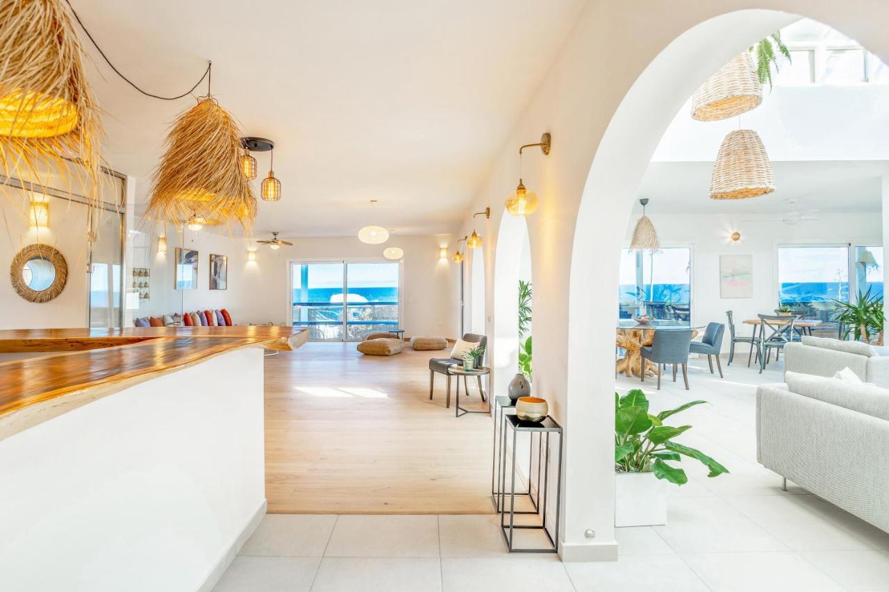 Boutique Beach Villa By Lanzarote Retreats - Private Pool - 1 Min Walk To Sea Pool Charco del Palo Exterior photo